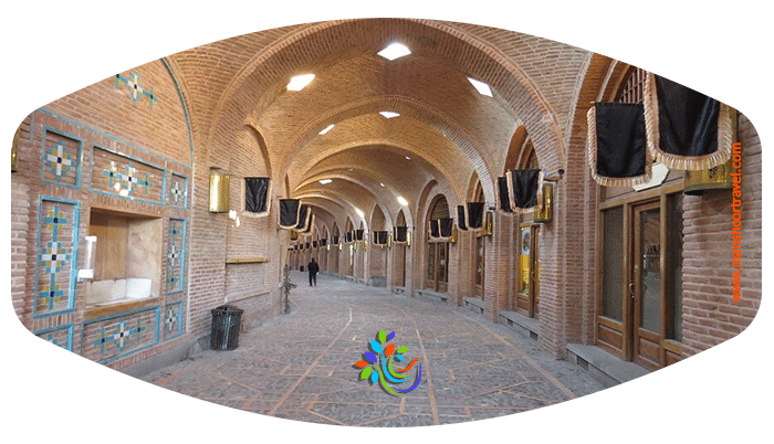 در زمان ناصرالدین شاه قاجار، شخصی به نام محمدباقر خانه سعدالسلطنه اصفهانی، حاکم وقت قزوین بود. او به خوبی به ارتباطات تجاری ایران با کشورهایی مثل ترکیه (عثمانی) و روسیه واقف بود و به همین دلیل دستور ساخت یک کاروانسرا را صادر کرد. 