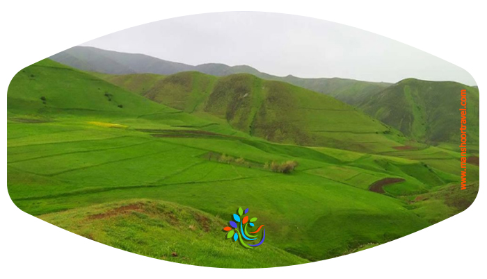  دشت مغان در قسمت شمال غربی ایران و شمال استان اردبیل قرار گرفته است. دشت مغان در حقیقت جلگه ای حاصلخیز است که یک سوم آن در ایران و مابقی در جنوب جمهوری آذربایجان قرار دارد. دشت مغان با طبیعت سرسبز و رودخانه‌های پرآب، تنوع زیستی، مزارع حاصلخیز، جاذبه‌های 