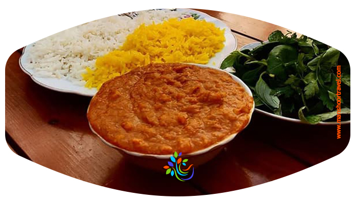 دمپختک ماهی بوشهری یا به گویش محلی، همان دمی لخلاخ، محبوب‌ترین غذای بوشهر است که در زبان محلی به آن ماهی می‌یَدُم می‌گویند. در زبان عربی لخلاخ به معنای خوش عطر است و این غذا واقعا عطری فوق‌العاده دارد. برای تهیه این غذا فیله ماهی شیر در عصاره تمرهندی، سبز